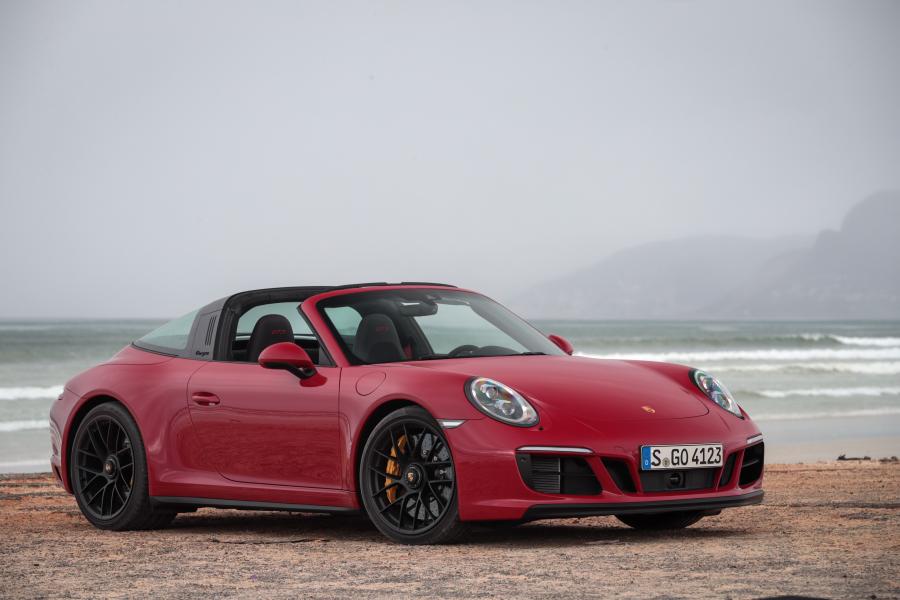  Porsche 911 Targa 4 GTS 2017 года  (WW) (фото 18 из 31)
